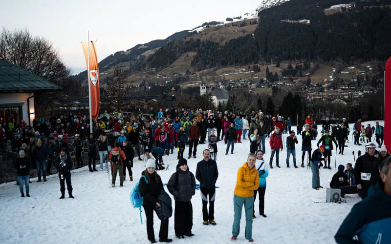 lowres_vertical_up_2026_02_28_c_peakpixelcafe_209.jpg