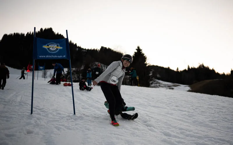 lowres_vertical_up_2026_02_28_c_peakpixelcafe_215.jpg
