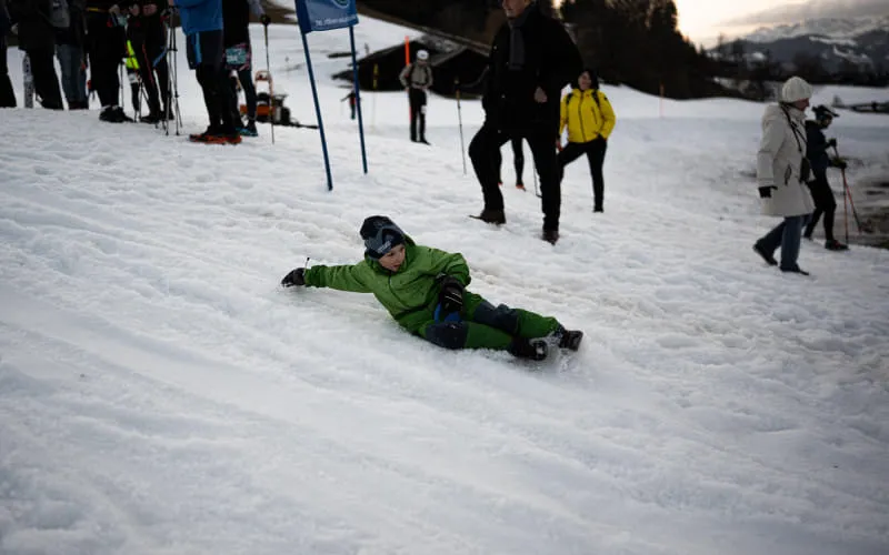lowres_vertical_up_2026_02_28_c_peakpixelcafe_226.jpg