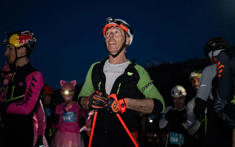 lowres_vertical_up_2026_02_28_c_peakpixelcafe_302.jpg