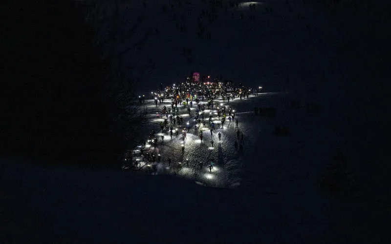 lowres_vertical_up_2026_02_28_c_peakpixelcafe_346.jpg