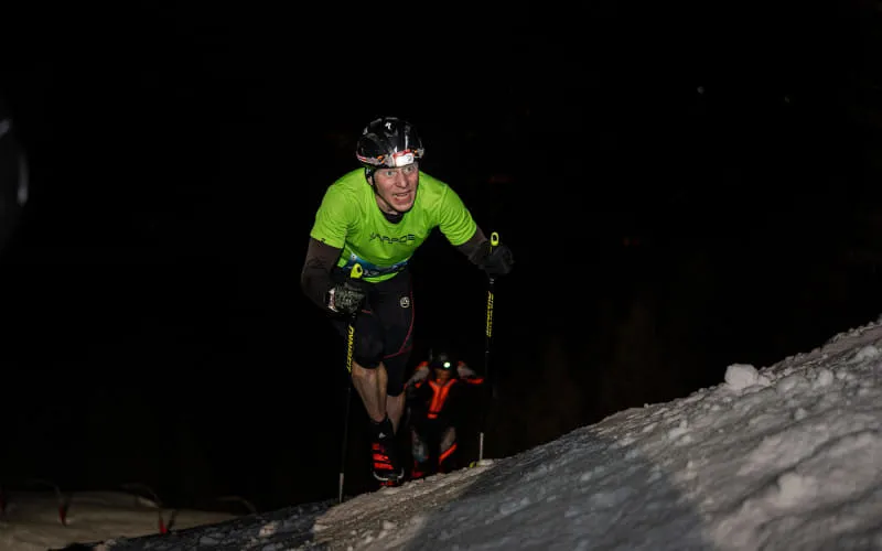lowres_vertical_up_2026_02_28_c_peakpixelcafe_430.jpg