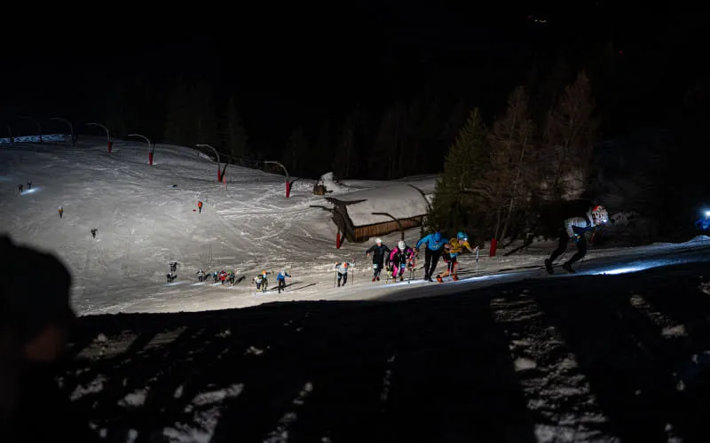 lowres_vertical_up_2026_02_28_c_peakpixelcafe_447.jpg