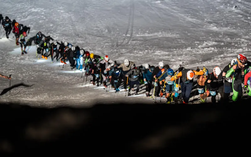 lowres_vertical_up_2026_02_28_c_peakpixelcafe_474.jpg