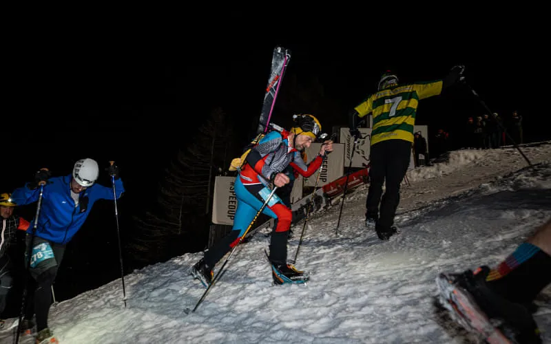 lowres_vertical_up_2026_02_28_c_peakpixelcafe_485.jpg