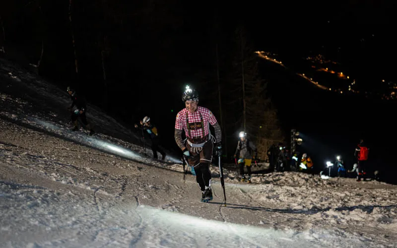 lowres_vertical_up_2026_02_28_c_peakpixelcafe_486.jpg