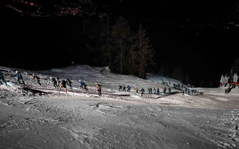 lowres_vertical_up_2026_02_28_c_peakpixelcafe_491.jpg
