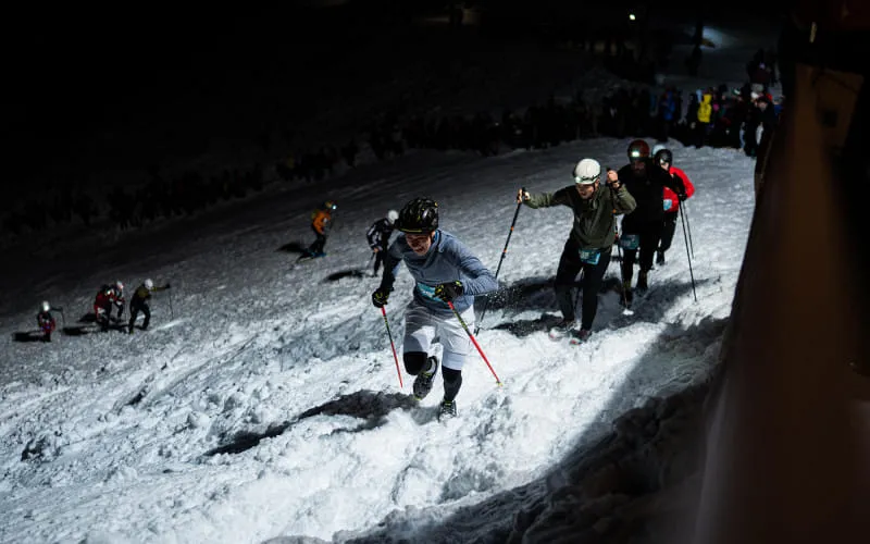 lowres_vertical_up_2026_02_28_c_peakpixelcafe_498.jpg