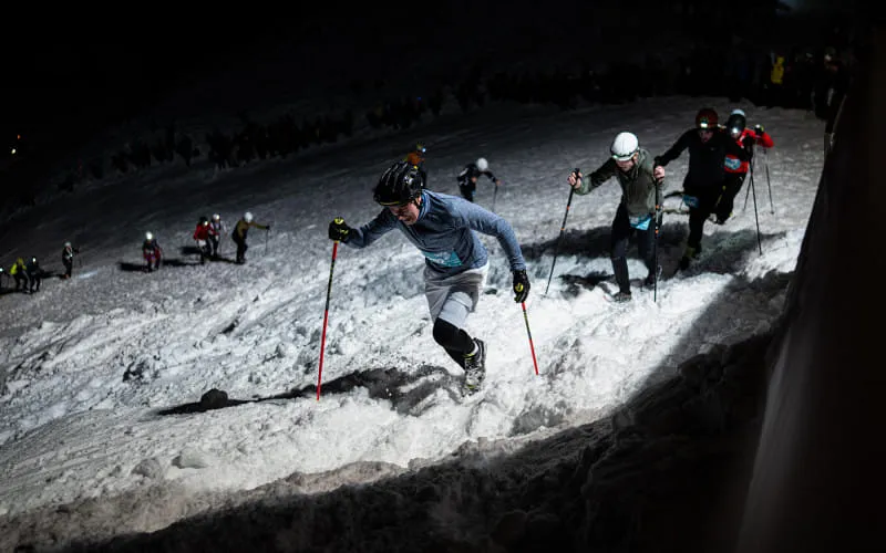 lowres_vertical_up_2026_02_28_c_peakpixelcafe_499.jpg